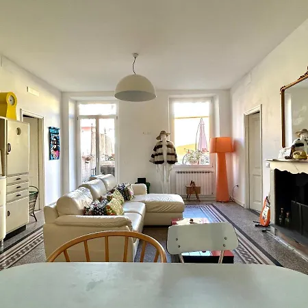 Stylish Interior Design In The Historic Centre A Few Minutes' Walk From The Central Station, With Terrace And Two Bathrooms *