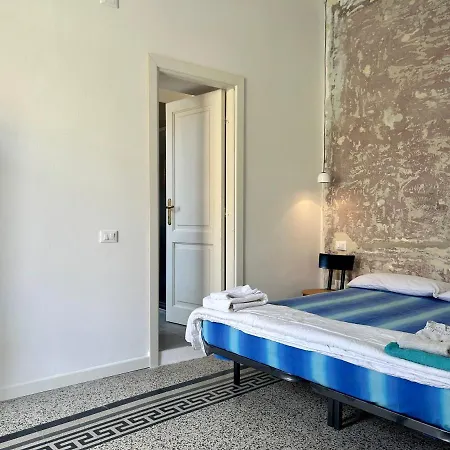 شقة Stylish Interior Design In The Historic Centre A Few Minutes' Walk From The Central Station, With Terrace And Two Bathrooms
