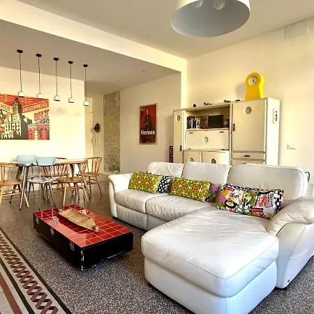 Stylish Interior Design In The Historic Centre A Few Minutes' Walk From The Central Station, With Terrace And Two Bathrooms *