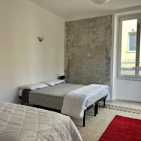 公寓 Stylish Interior Design In The Historic Centre A Few Minutes' Walk From The Central Station, With Terrace And Two Bathrooms 斯培西亚