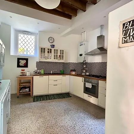 شقة Stylish Interior Design In The Historic Centre A Few Minutes' Walk From The Central Station, With Terrace And Two Bathrooms *