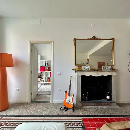 Stylish Interior Design In The Historic Centre A Few Minutes' Walk From The Central Station, With Terrace And Two Bathrooms Apartamento